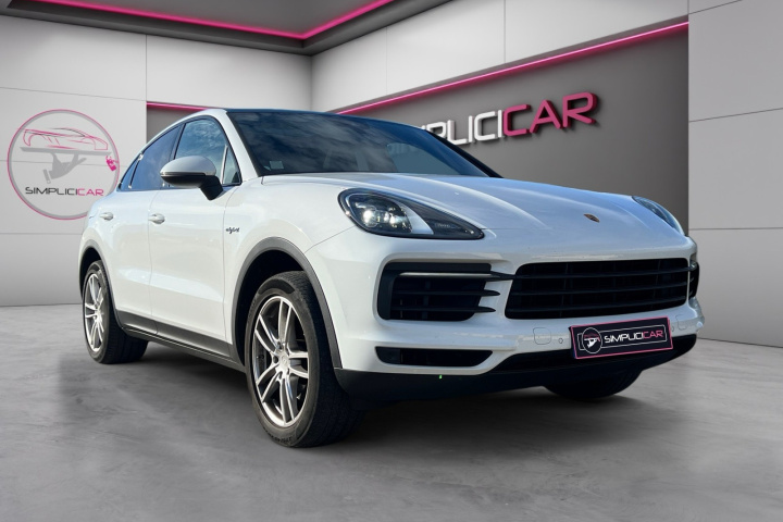 PORSCHE CAYENNE COUPE