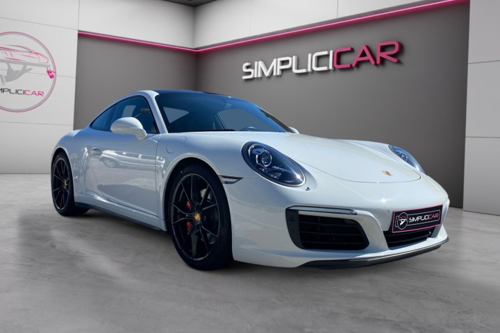 PORSCHE 911