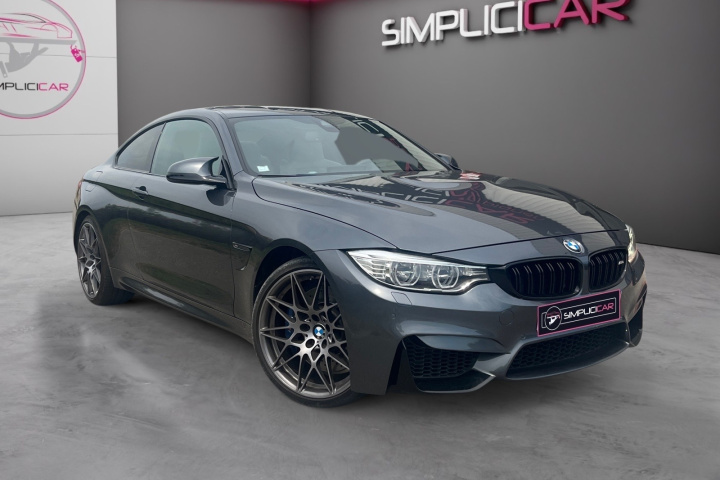 BMW M4 COUPE F82