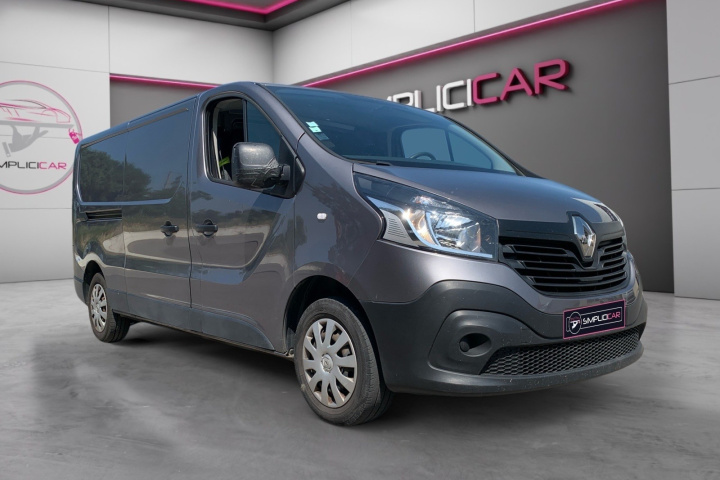 RENAULT TRAFIC FOURGON