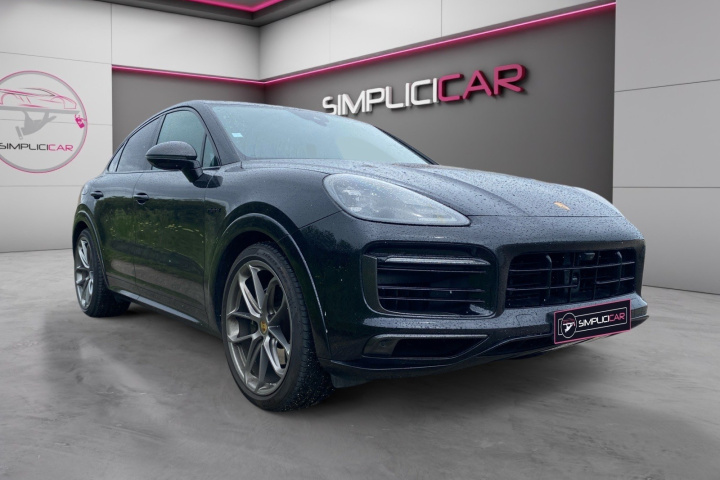 PORSCHE CAYENNE COUPE