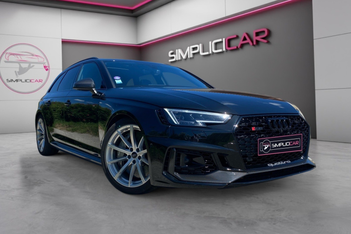 AUDI RS4 AVANT