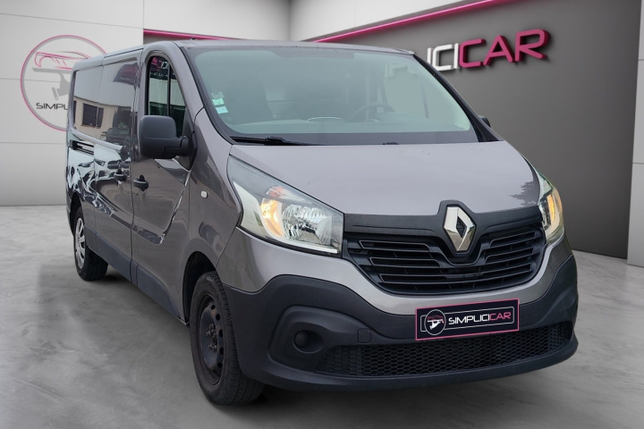 RENAULT TRAFIC FOURGON